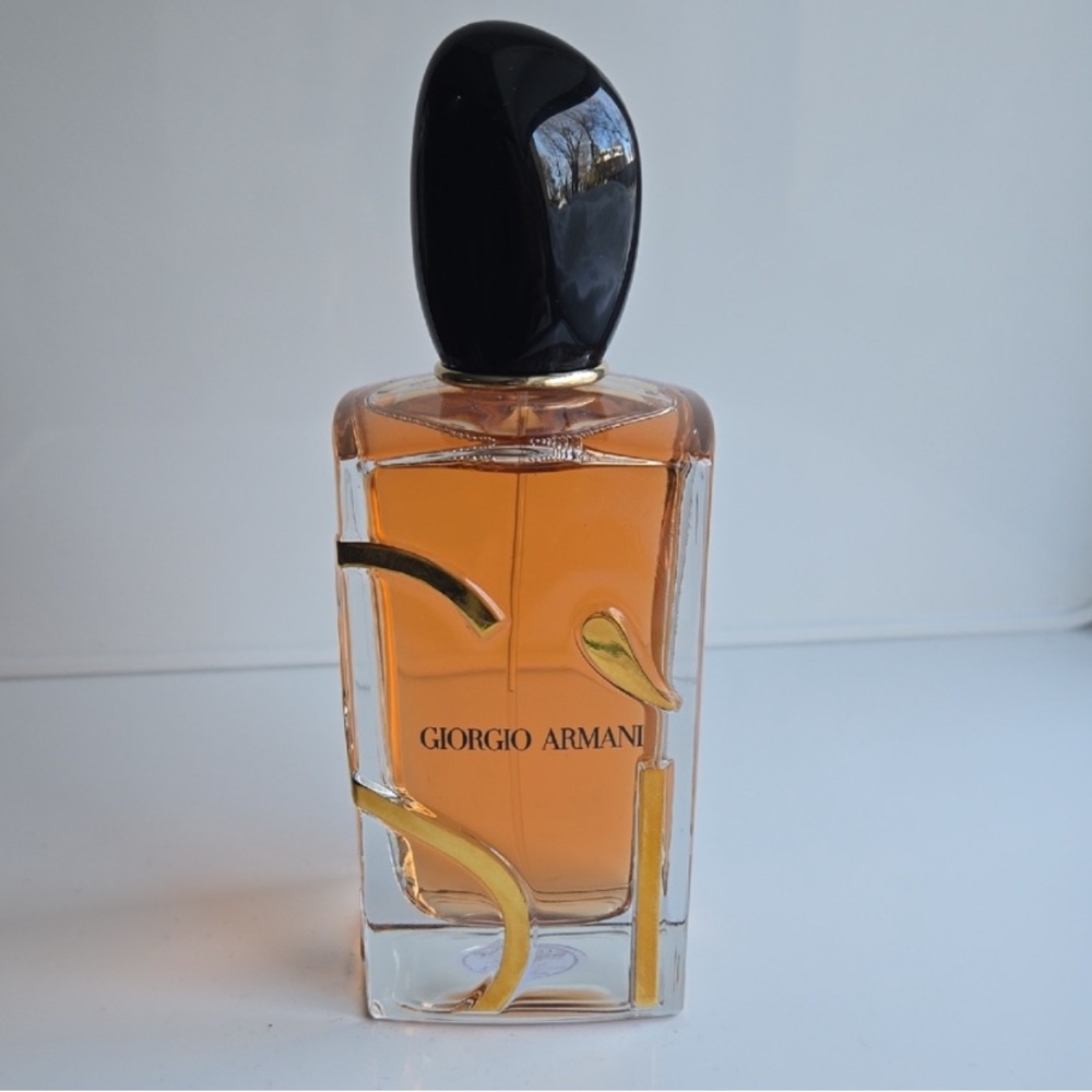 🎉SALE🎉 Giorgio Armani Si Intense Luxury  🤩 NEW! Refillable Bottle